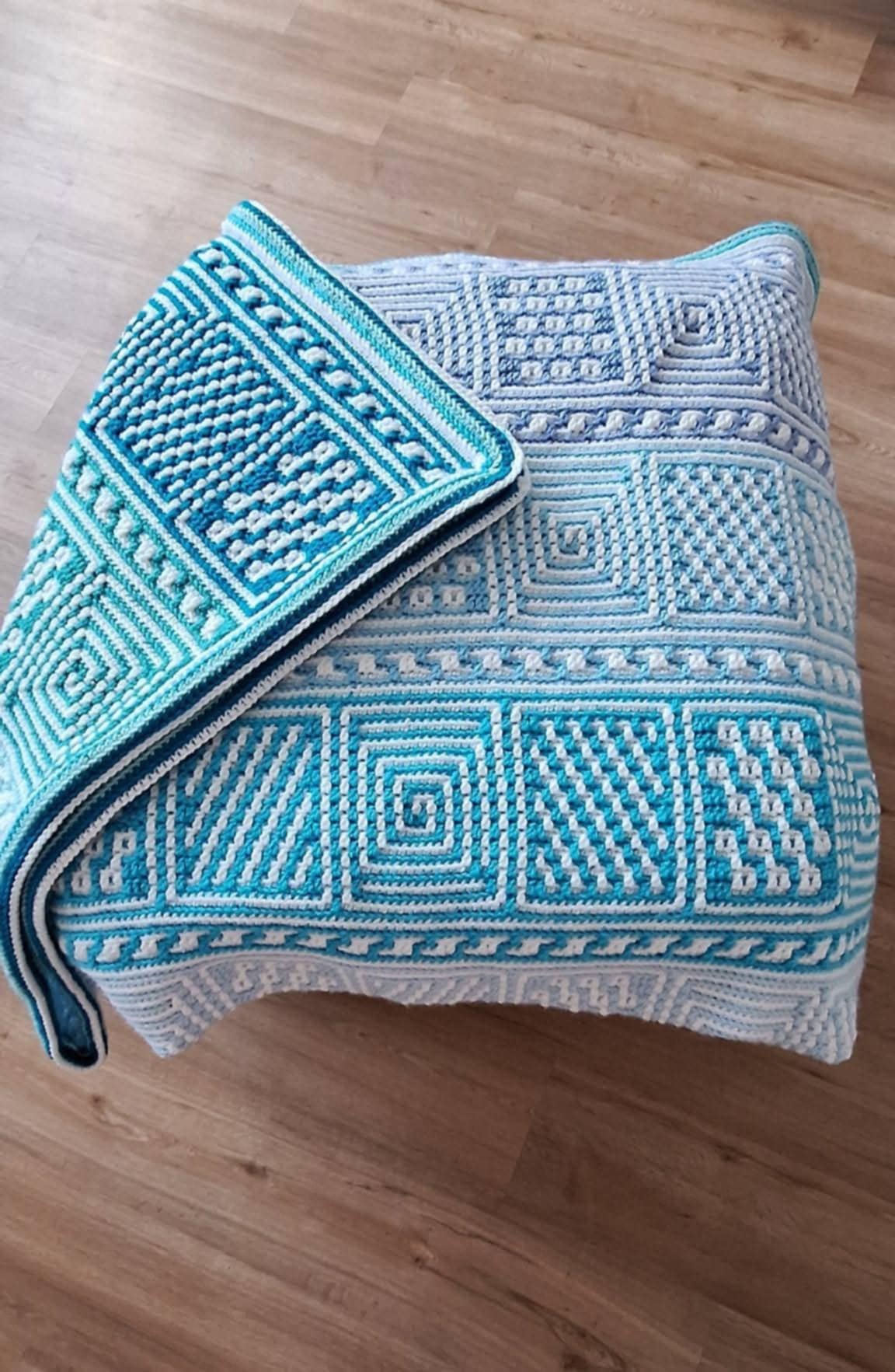 MOSAIC CROCHET PATTERN - MINERVA - Pdf Digital Download
